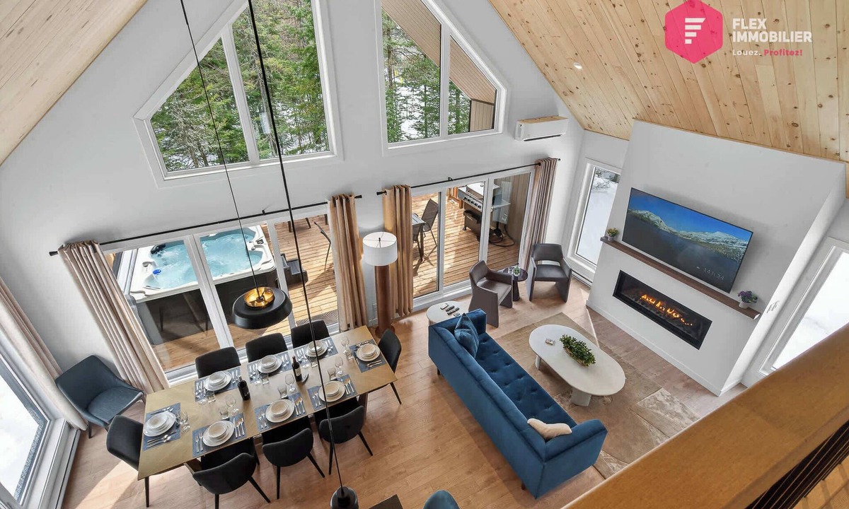 Shannon House | 13 guests/4 baths | Luxury chalet + Spa | Quebec