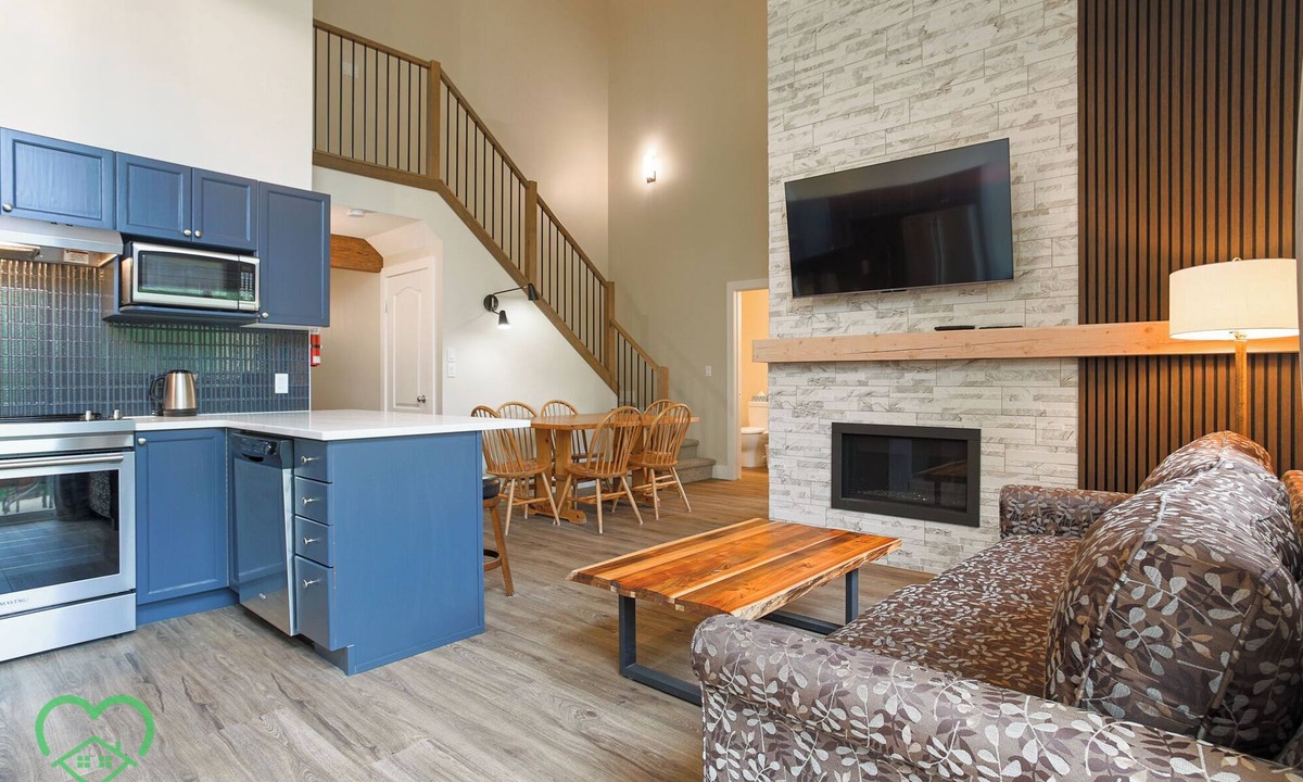 Fernie Condo | 2 BDR w Loft/Incredible Views/Family-Friendly