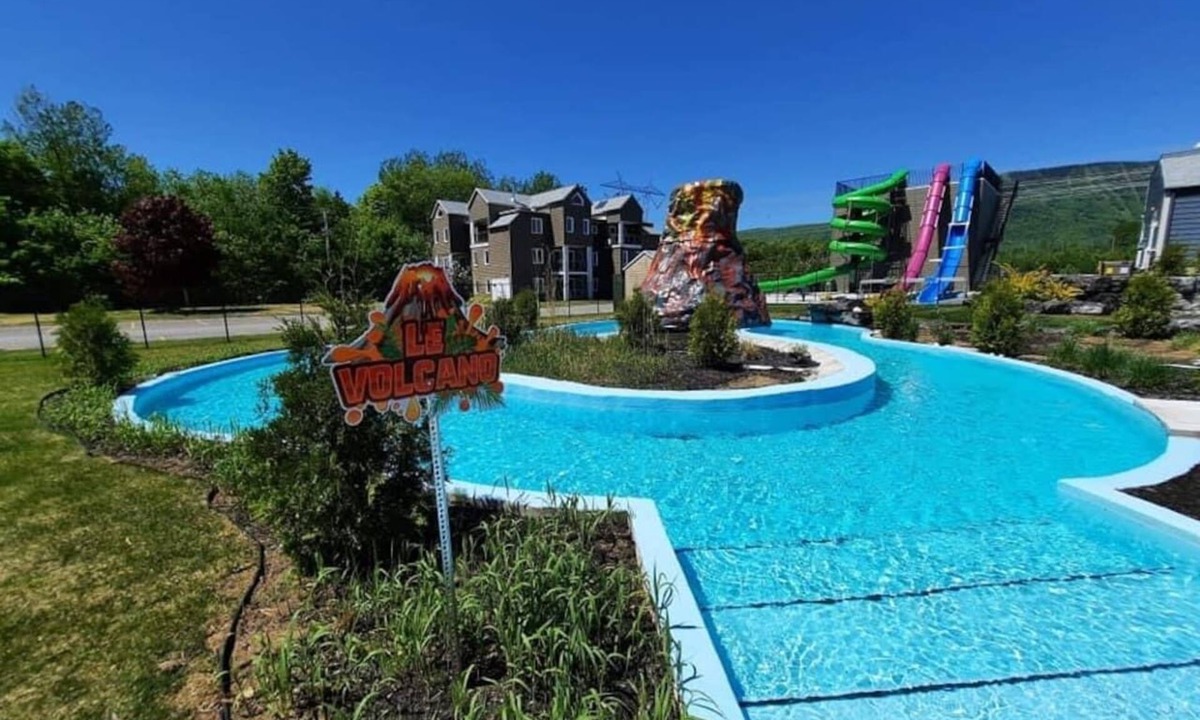 Beaupre Condo | 2-bedroom condo with water park, spa and gym!
