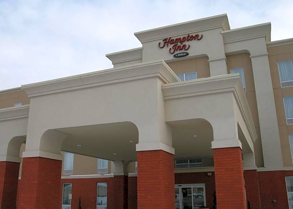 Fort Saskatchewan Hotel | 2-Star Hotel ∙ Hampton Inn by Hilton Fort Saskatchewan