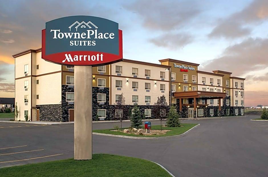 Red Deer Hotel | 2-Star Hotel ∙ TownePlace Suites by Marriott Red Deer