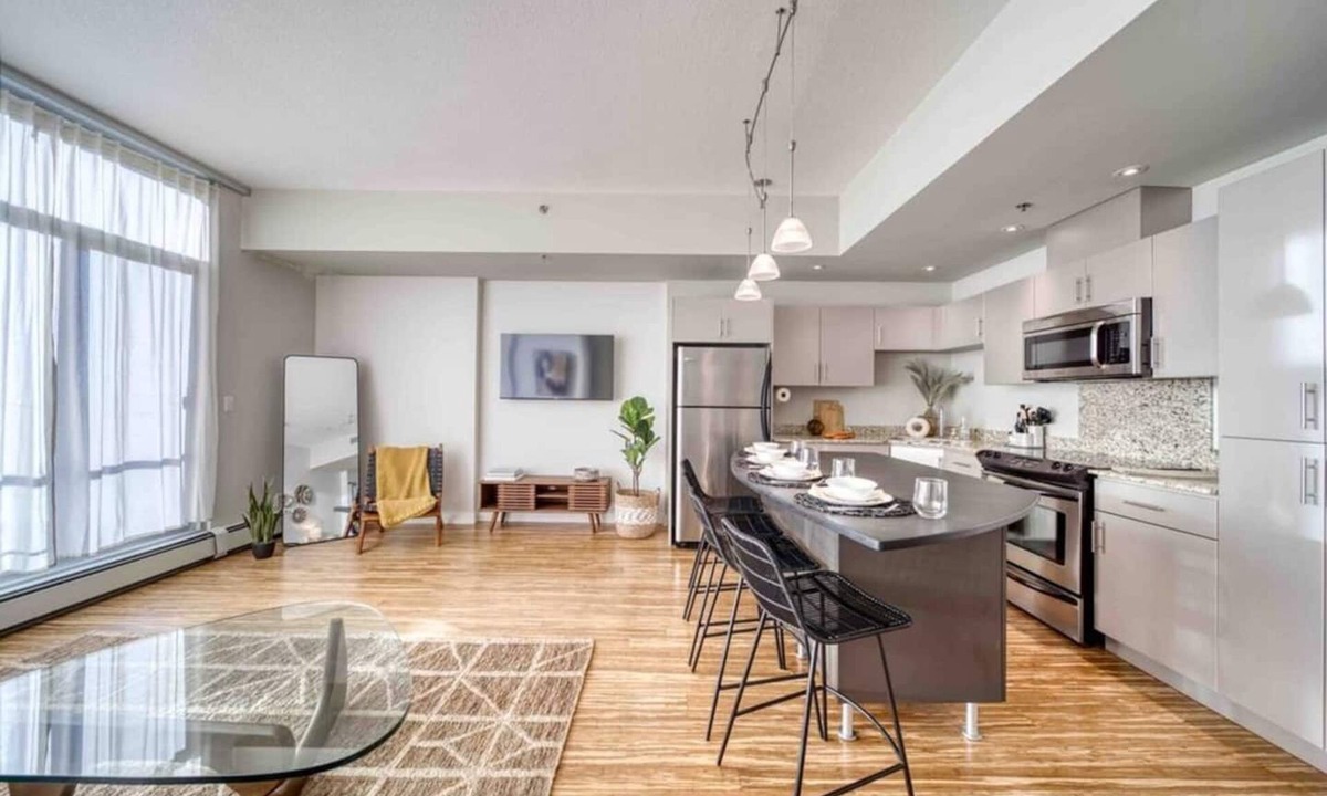 Beltline Condo | 2BR Condo in Beltline near Restaurants & Shops including Parking