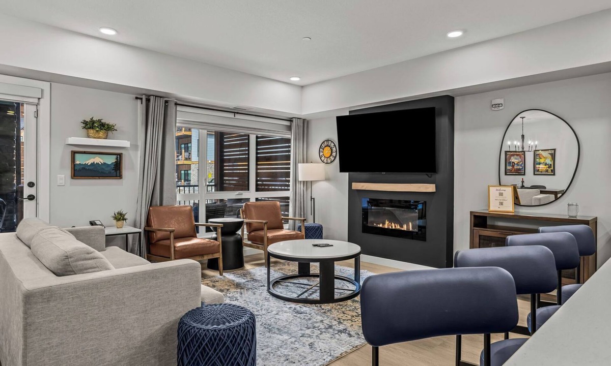 Dead Man's Flats Apartment | 3 Bed/2 Bath Sparrowhawk Resort 1st Floor-Sleeps 8