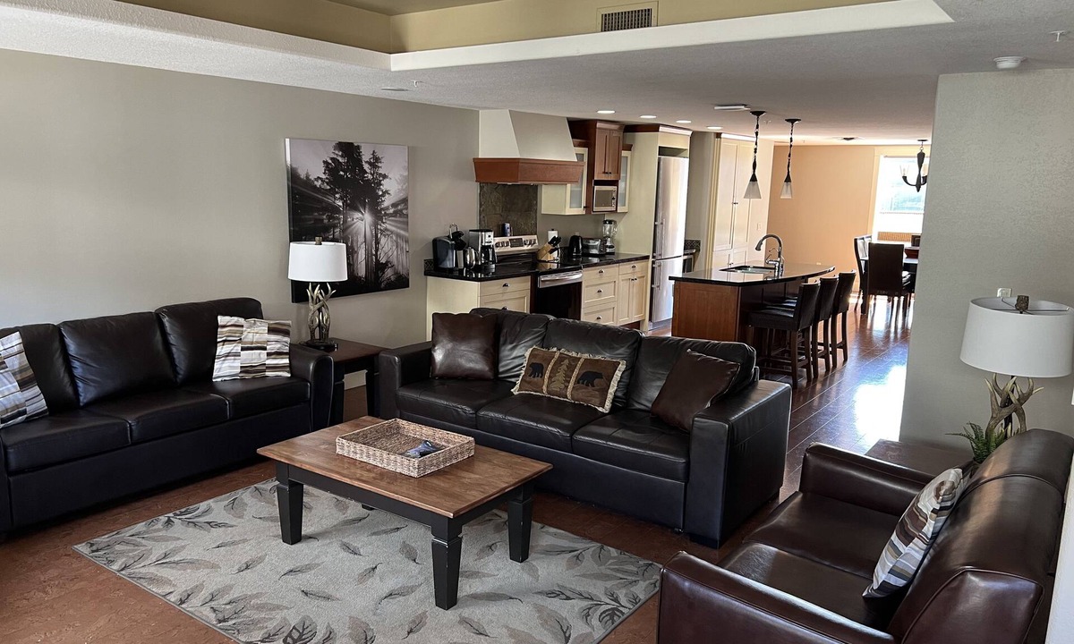 Cougar Creek Condo | 3 Bedroom Luxury Condo
