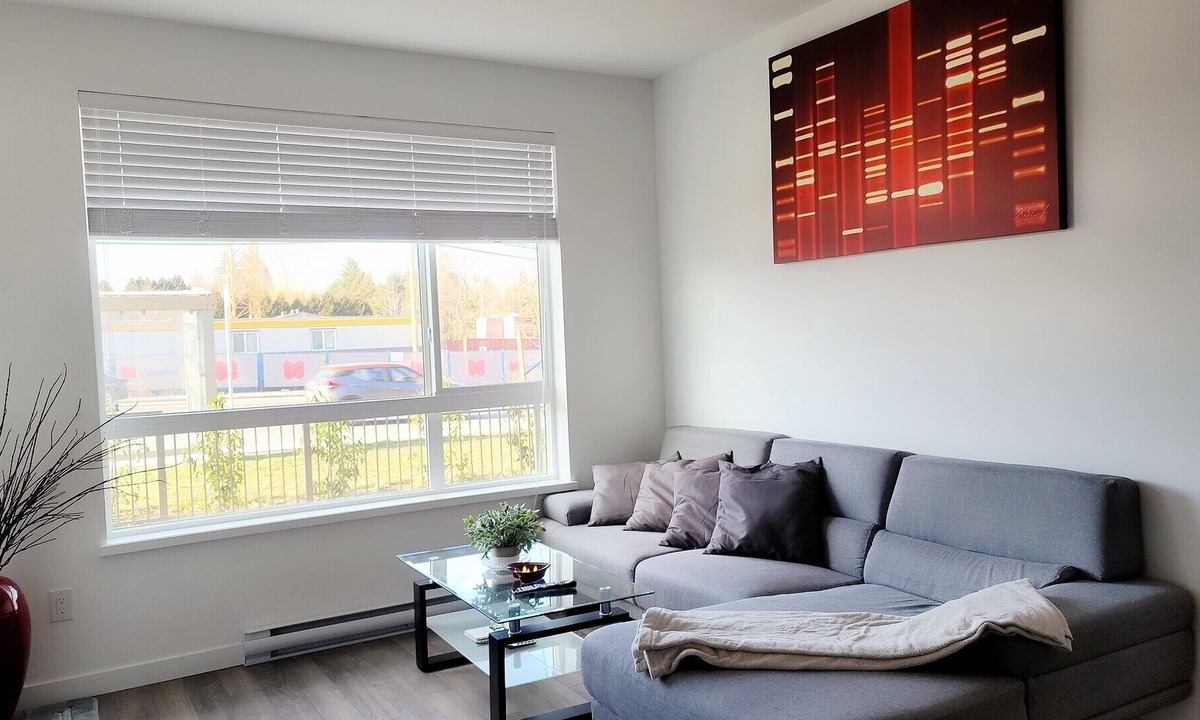 Newton Condo | 4 min to Bear Creek Park, Surrey✧2BED-2BATH✧KITCHEN✧