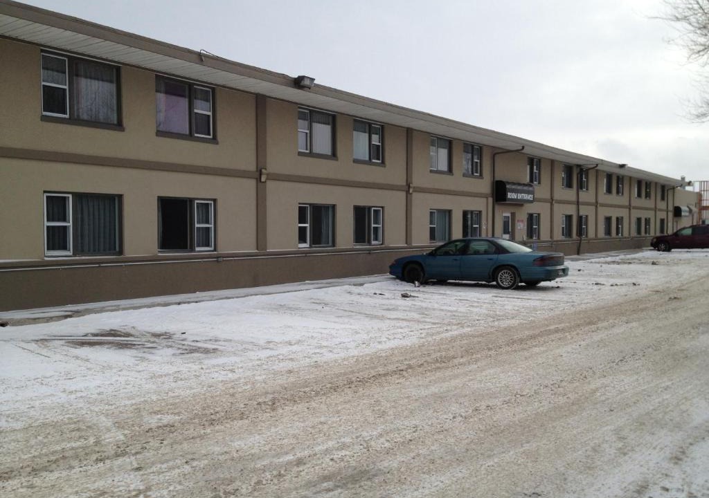 Winnipeg Hotel | Airport Motor Inn