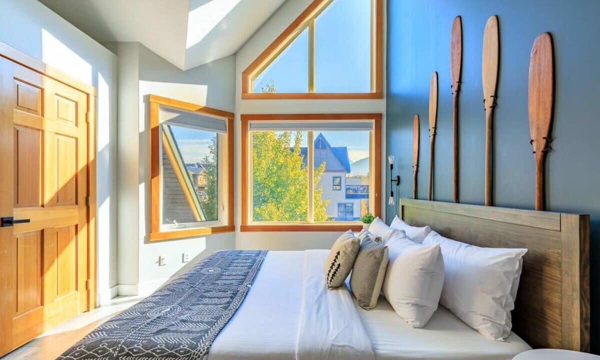 Canmore Apartment | "Alpine Oasis" at Alpine Village