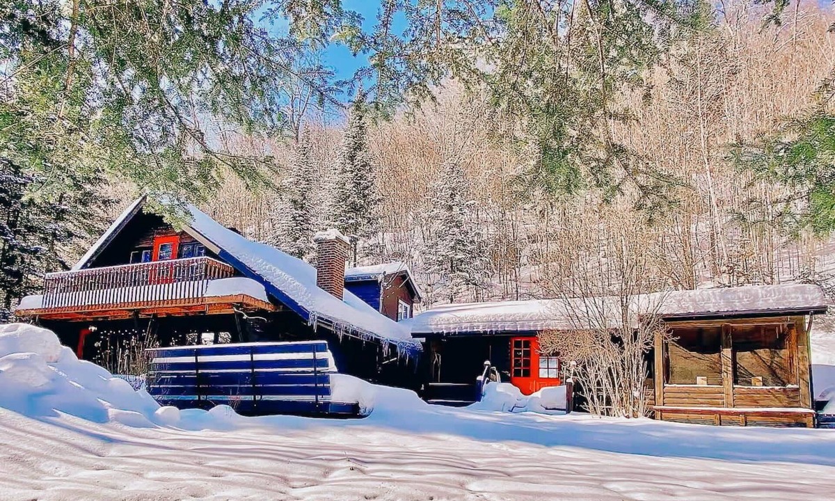 Brebeuf Ski Chalet | Alpinist & Spa – near Tremblant