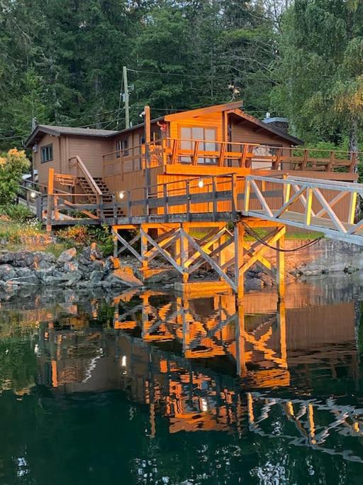 Quadra Island Ski Chalet | April Point Harbour House