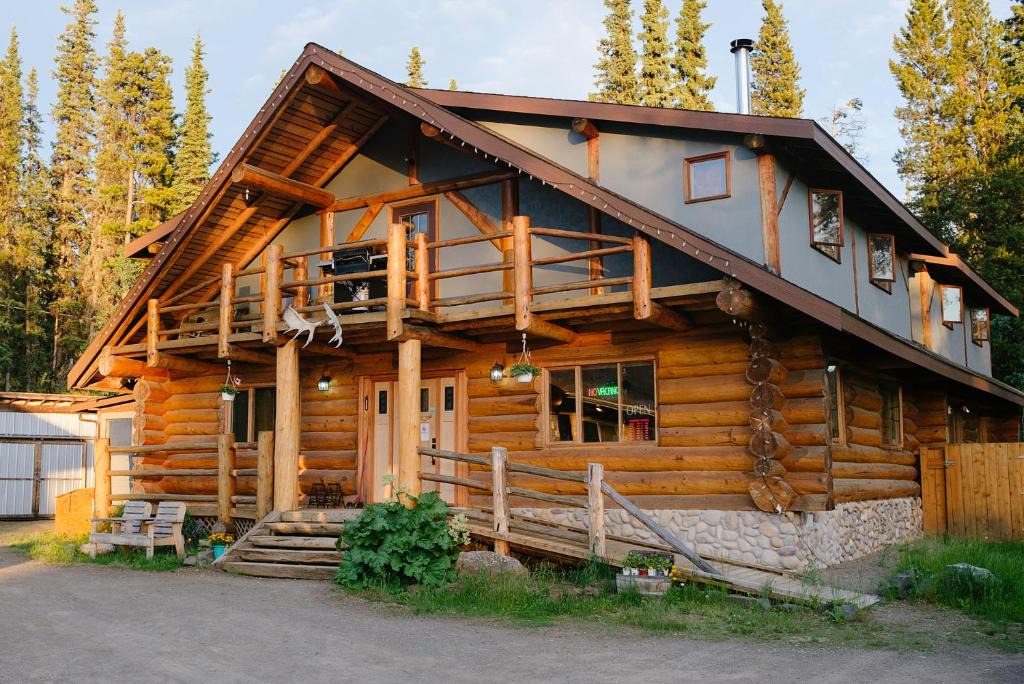 Dease Lake Hotel | Arctic Divide Lodge