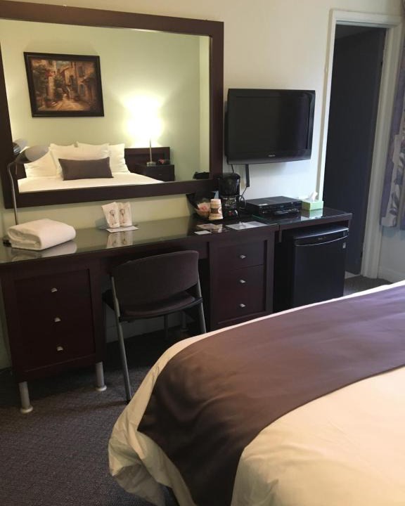 Chicoutimi Hotel | Auberge Centre Ville