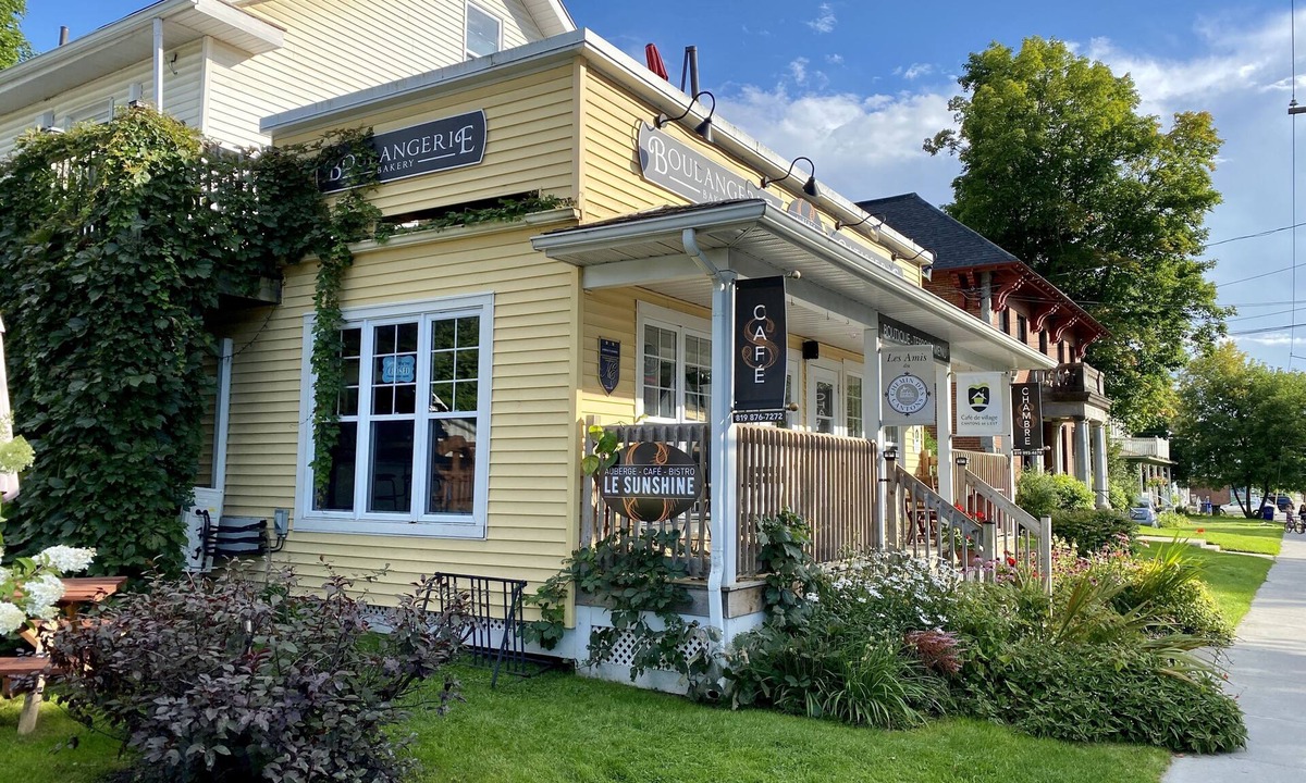 Stanstead Plain House | Auberge Le Sunshine - Café-bistro