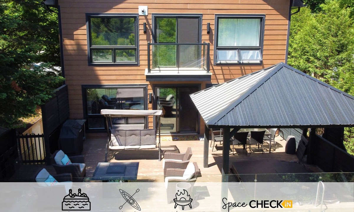 Saint-Calixte Ski Chalet | Aux 4 Foyers | 4season Spa | Epic view | Kayak & Pedalo | AC | BBQ | Fireplaces