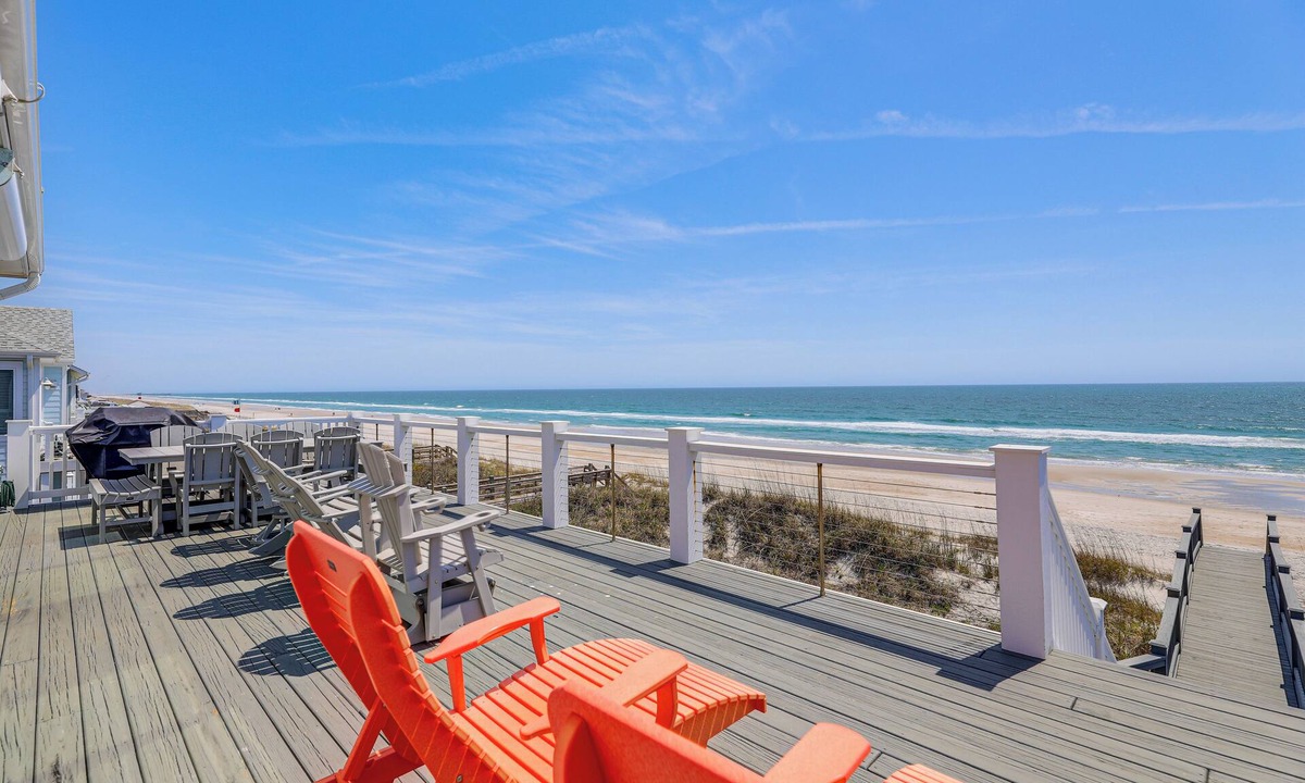 Topsail Beach House | Beachfront Oasis w/2 Large Decks, BBQ & Views!