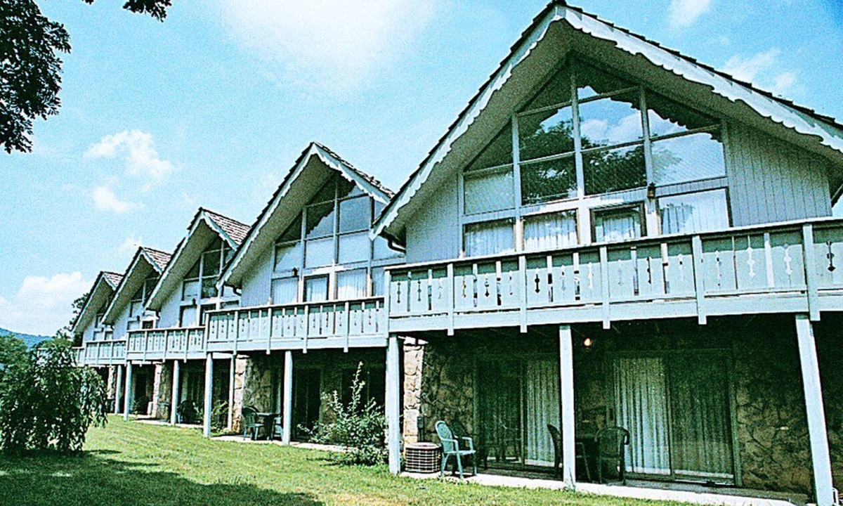 Sky Valley Apartment | Beautiful 2 bedroom unit at resort, sleeps 8