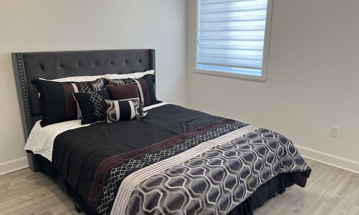 Mont-Tremblant Cottage | Beautiful House in mont tremblant,ski hills, You will feel like you’re at home.