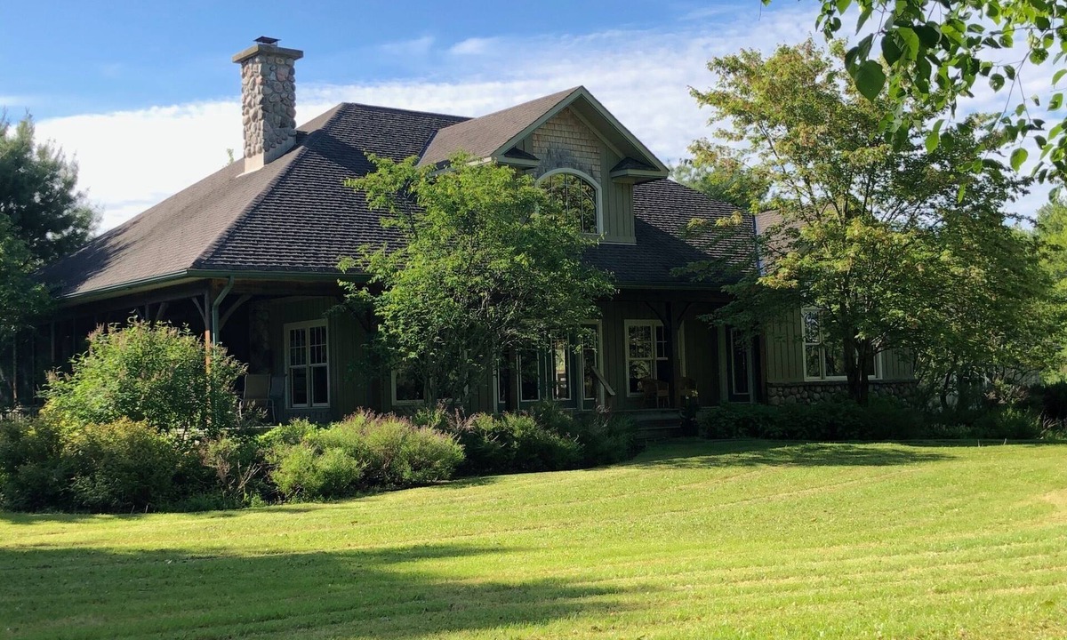 Bracebridge Cottage | Beautiful Muskoka Cottage for Rent