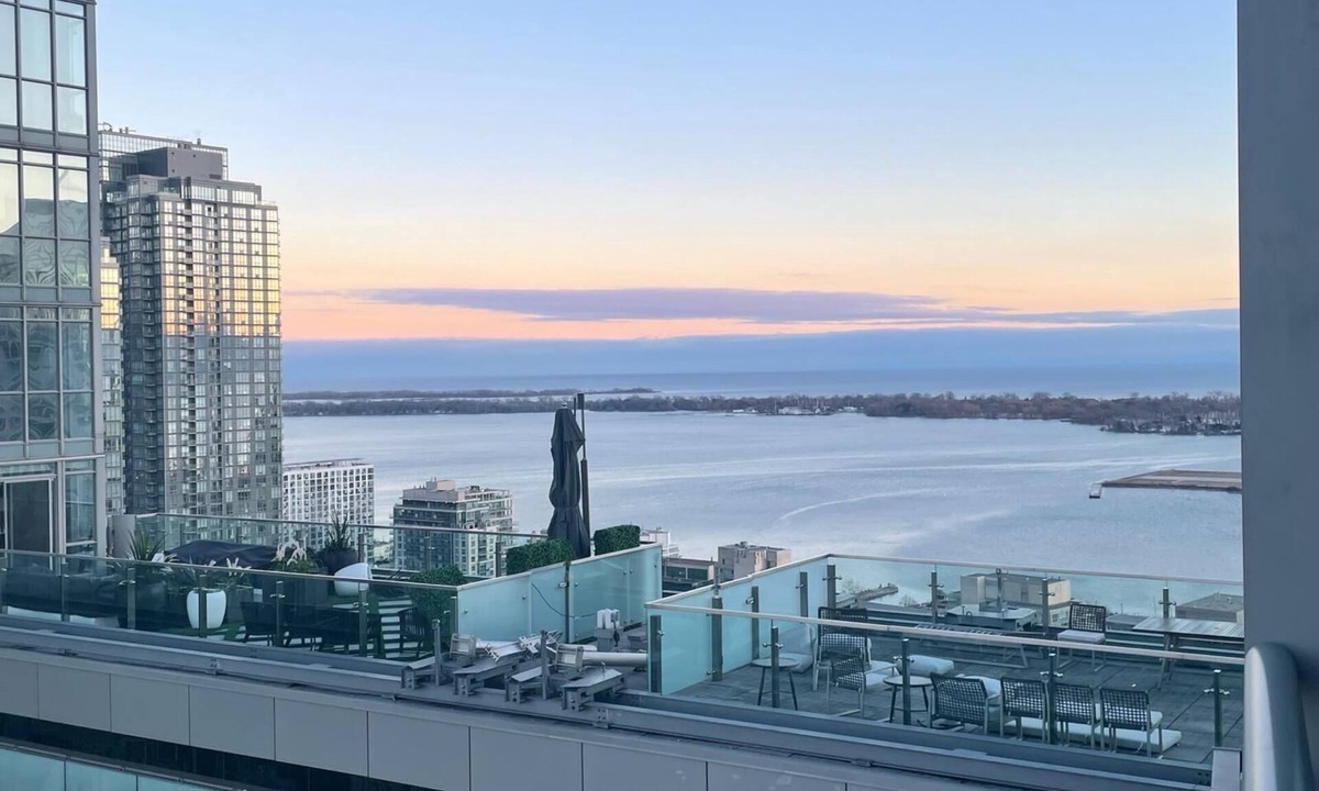 CityPlace Hotel | Beautiful Serviced Suites with Lake Views