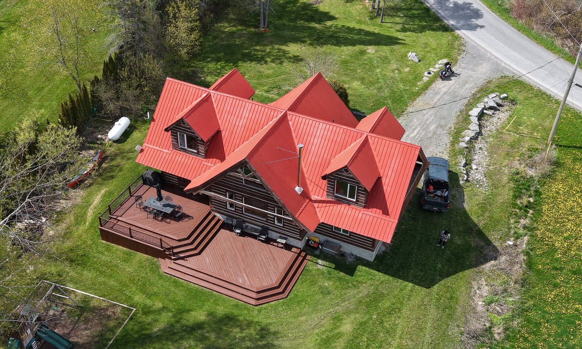 Carrying Place Ski Chalet | Beautiful wood lakefront chalet