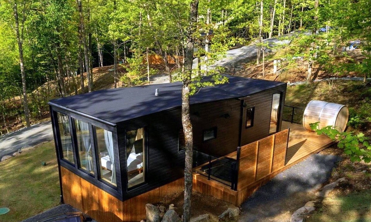 La Conception Cabin | Bel Air Tremblant DOUBLE ANTARCTICA : 2 CHAMBRES, JACUZZI, SAUNA