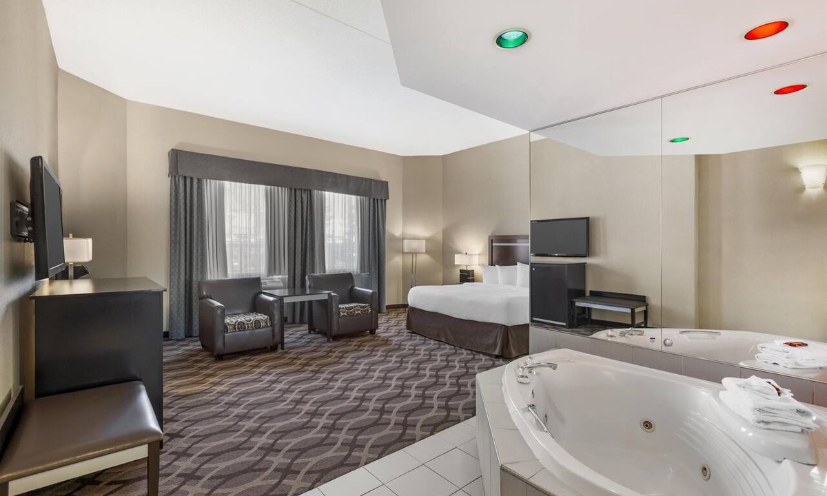 Airport Corporate Hotel | Best Western Plus Travel Hotel Toronto Airport