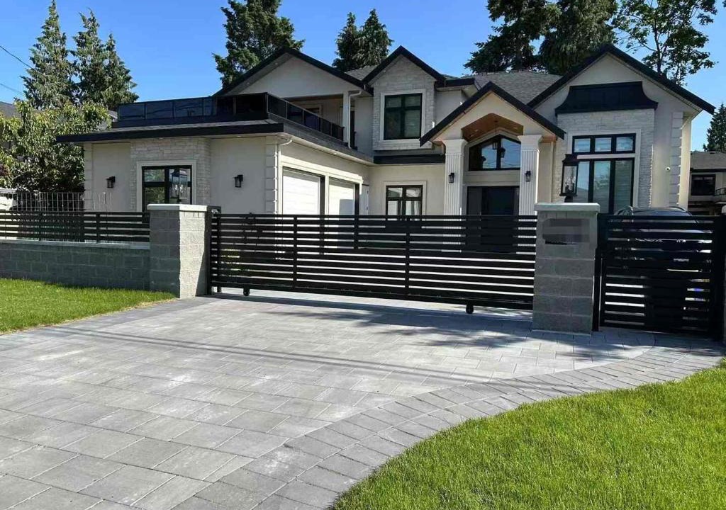 Golden Village House | Big beautiful guest suite with private entrance