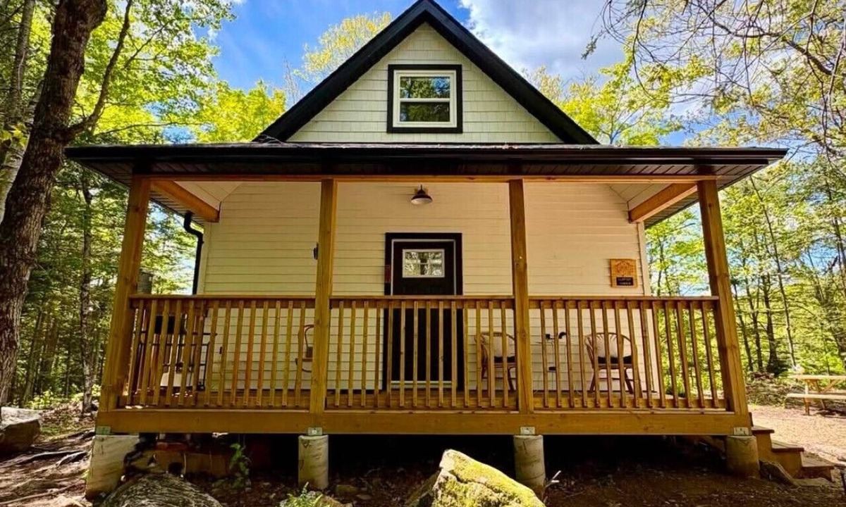 Kearney Cabin | Birchcliff Retreats - Clifftop Cabin -B-