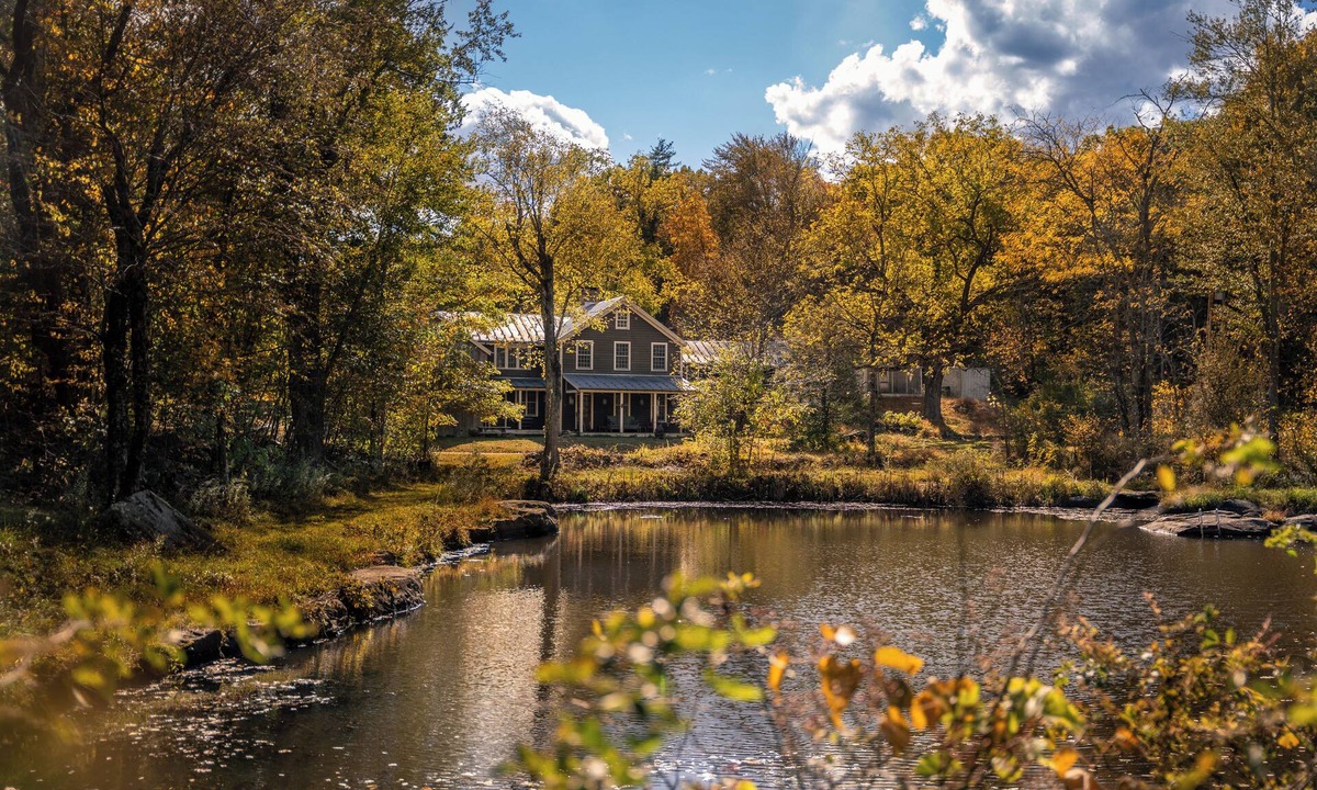 Highland House | Black Walnut Tree Farm: 50-Acres + Private Pond
