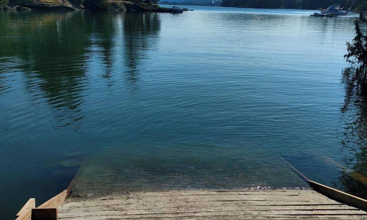 Chemainus House | - Blue Harbor Luxury Estate with Private Pool