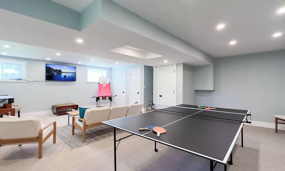 Bayfield Cottage | Blue Skies House - Cool Games Room
