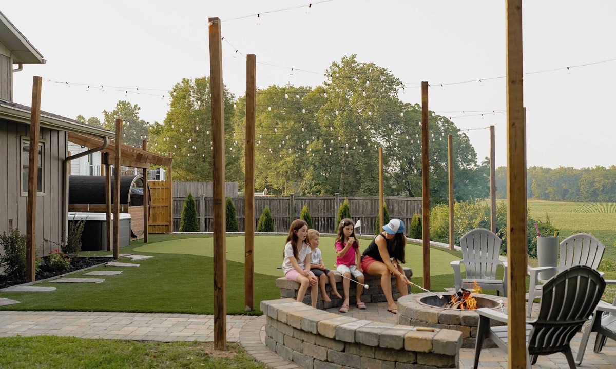 Berrien Springs House | Bluffview on the River with a hot tub, sauna, pool table, and more!
