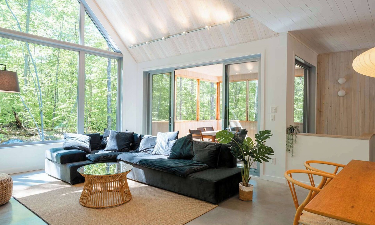 Lac Superieur Village Ski Chalet | Bright Cottage - 3 min from Tremblant North Slope