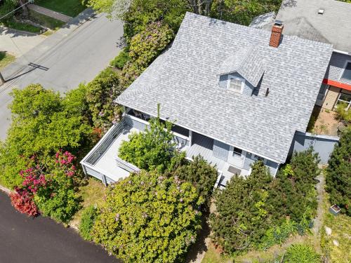 Seal Harbor House | Bright, spacious getaway with full kitchen, furnished porch & WiFi - near trails