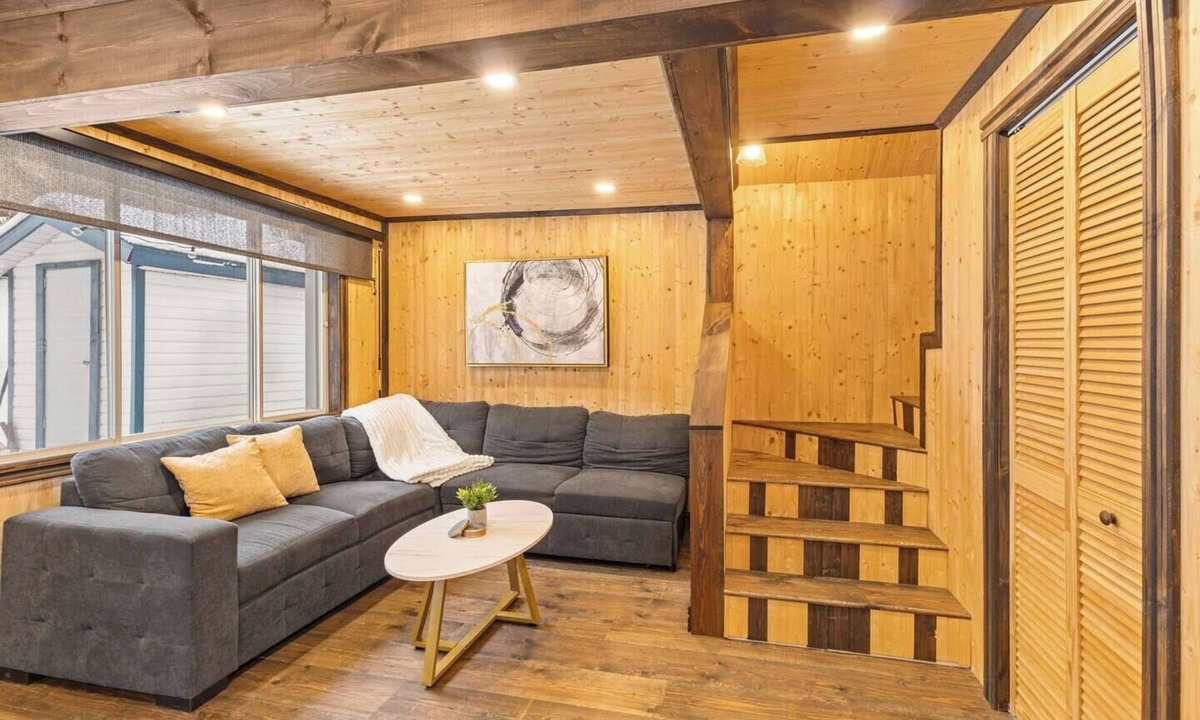 Sainte-Lucie-des-Laurentides Cabin | Cabine du Lac - Lakeview, Fire Pit & Stargazing