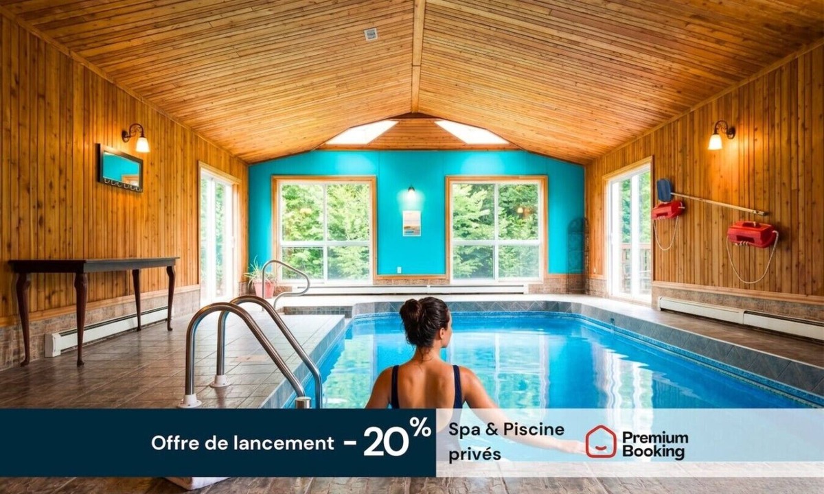 Sainte-Beatrix Ski Chalet | La Tour Boisée | Private Spa & Pool | Pool Table