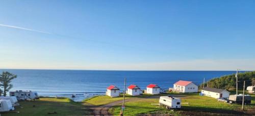 Sainte-Madeleine-de-la-Riviere-Madeleine Other | Camping chalets Mer & Montagne