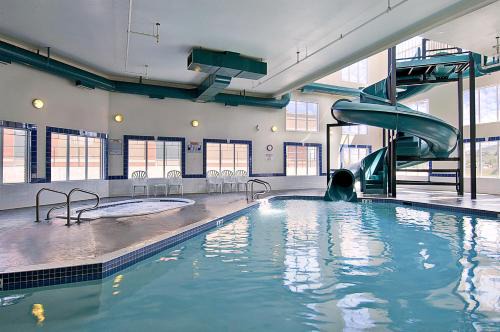 Cochrane Hotel | Canalta Hotel Cochrane
