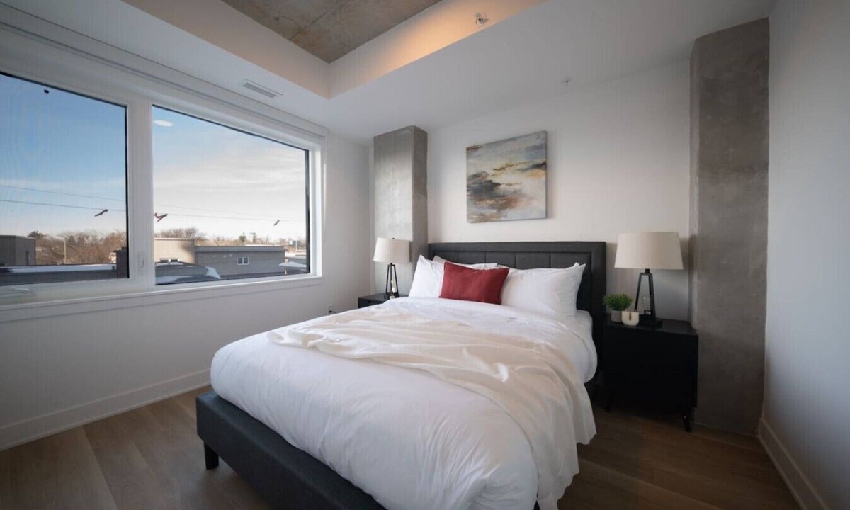 Carlingwood - McKellar Park - Laurentien View Apartment | Carlton West Modern Living | Zen 1BR