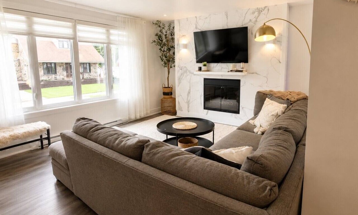 Pointe-des-Cascades Apartment | Cascades Townhouse | 3BR Escape