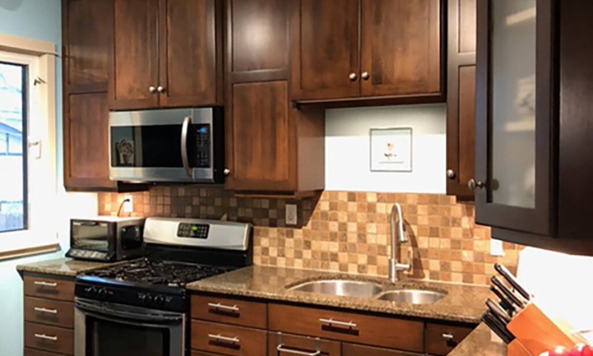 Regina House | Cathedral Home in Quiet Neighbourhood