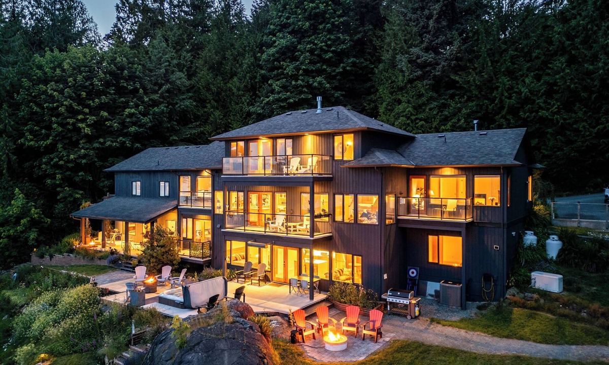 Juan de Fuca Electoral Area Condo | Cedar Coast Oceanfront, Vancouver Island, enjoy the wild ocean sounds, hottub.