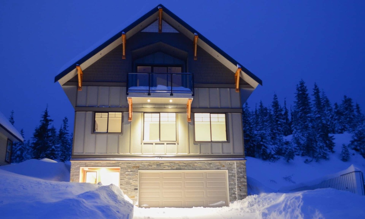 Courtenay House | Cedar Lodge | Mountain View, EV Charger, Ping Pong