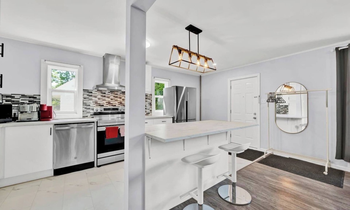 North End House | Central getaway by Halifax shopping center