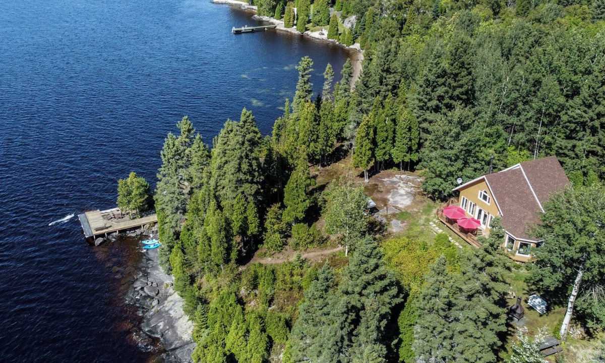 Alma Ski Chalet | Chalet avec spa au bord du Lac-Saint-Jean #306268