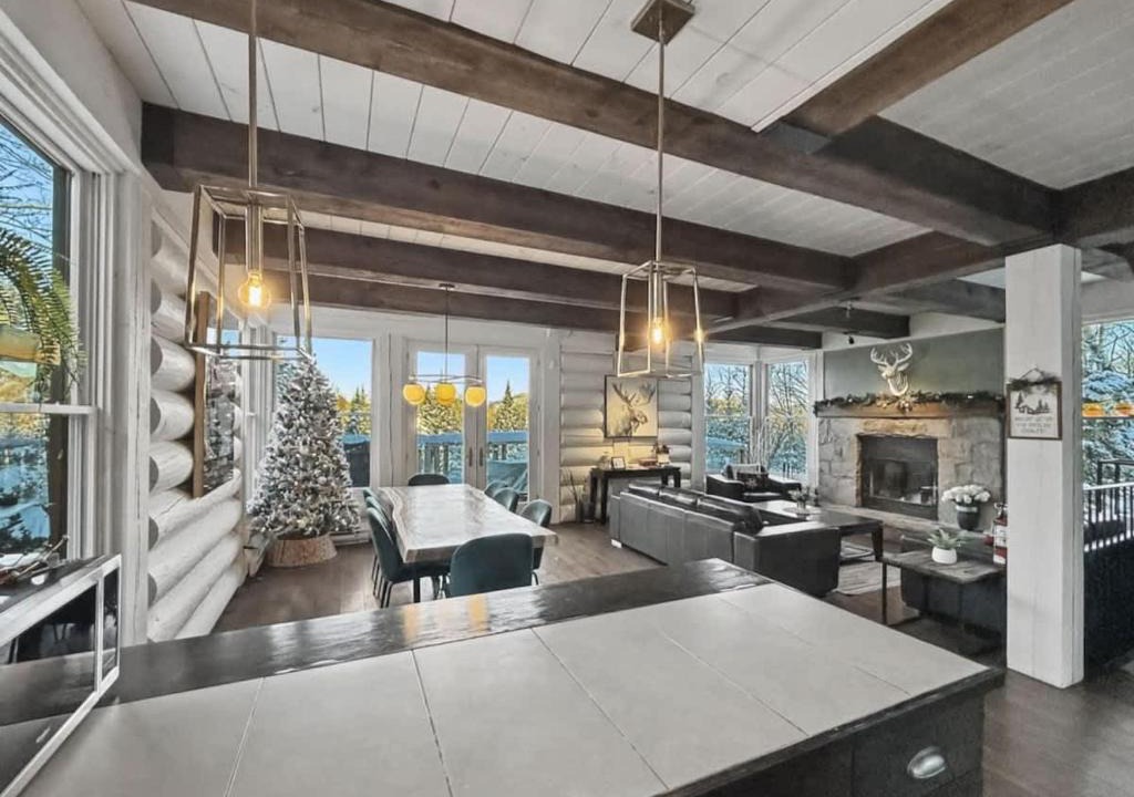 Lac Superieur Village Ski Chalet | Chalet Inukshuk Luxury Log Cabin with Spa Lake View and Club Access near Mont Tremblant