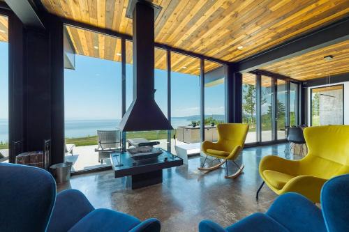 La Malbaie Ski Chalet | Chalet L'Eaurizon Charlevoix