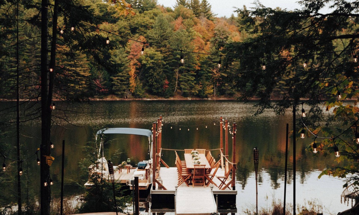 Grenville-sur-la-Rouge Ski Chalet | Chalet Lakehouse - The Secret Escape In Quebec, Canada You Have Been Looking For