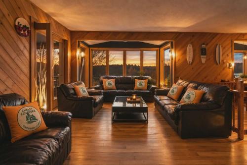 Papineau Regional County Municipality Ski Chalet | Chalet Zenatura