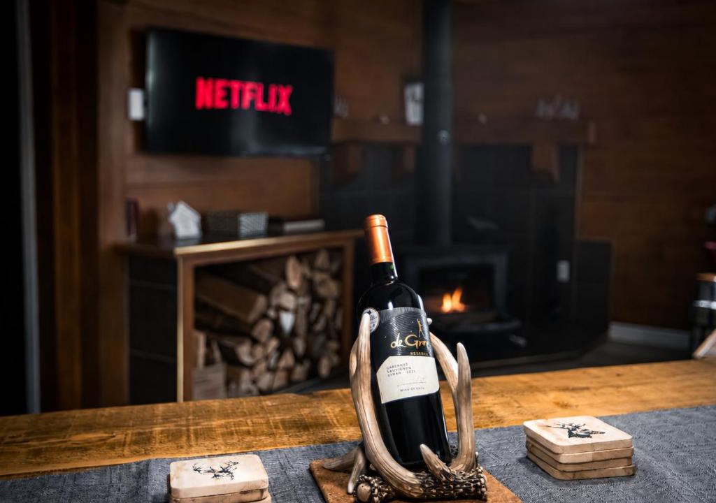 Notre-Dame-Des-Bois Ski Chalet | Chalets du Domaine - RUSTIQUE