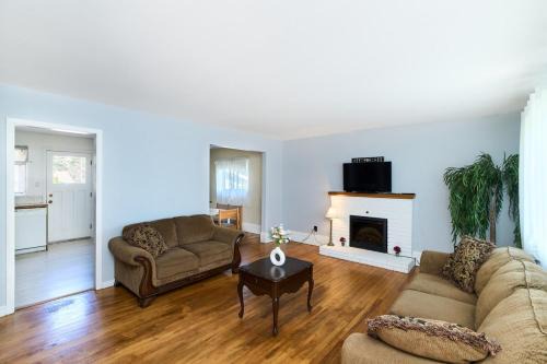 Moncton House | Charming 4-Bedroom Retreat in the Heart of Moncton
